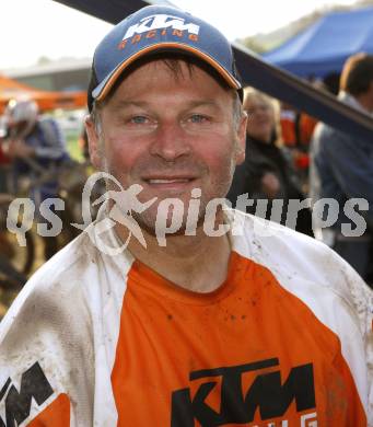 Motorsport, Austrian Cross Country. ACC. Enduro. Siegi Bauer. 
Mairist, am 1.5.2009.
Foto: Kuess

---
pressefotos, pressefotografie, kuess, qs, qspictures, sport, bild, bilder, bilddatenbank