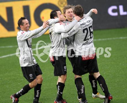 Fussball. OEFB Stiegl Cup. SK Austria Kelag Kaernten  gegen Rapid Wien. Torjubel Matthias Dollinger, Leonhard Kaufmann, Stefan Hierlaender, Michael Sollbauer (Austria Kaernten). Klagenfurt, 31.3.2010. 
Foto: Kuess

---
pressefotos, pressefotografie, kuess, qs, qspictures, sport, bild, bilder, bilddatenbank