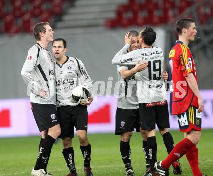 Fussball. OEFB Stiegl Cup. SK Austria Kelag Kaernten  gegen Rapid Wien. Jubel Austria Kaernten. Klagenfurt, 31.3.2010. 
Foto: Kuess

---
pressefotos, pressefotografie, kuess, qs, qspictures, sport, bild, bilder, bilddatenbank