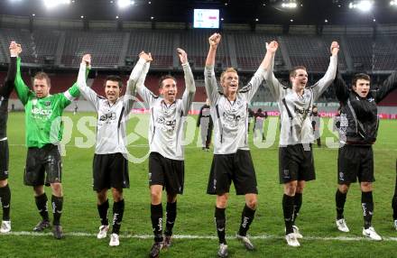 Fussball. OEFB Stiegl Cup. SK Austria Kelag Kaernten  gegen Rapid Wien. Jubel Austria Kaernten. Klagenfurt, 31.3.2010. 
Foto: Kuess

---
pressefotos, pressefotografie, kuess, qs, qspictures, sport, bild, bilder, bilddatenbank