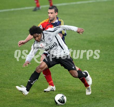 Fussball. OEFB Stiegl Cup. SK Austria Kelag Kaernten  gegen Rapid Wien. Sandro Ferreira Da Silva, (Austria Kaernten), Andreas Dober (Rapid Wien). Klagenfurt, 31.3.2010. 
Foto: Kuess

---
pressefotos, pressefotografie, kuess, qs, qspictures, sport, bild, bilder, bilddatenbank
