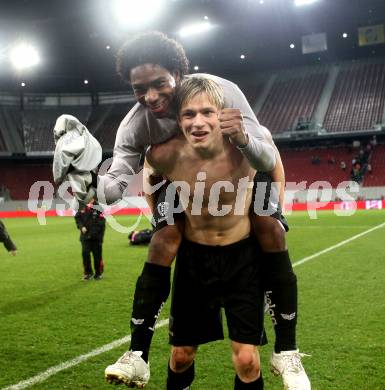 Fussball. OEFB Stiegl Cup. SK Austria Kelag Kaernten  gegen Rapid Wien. Jubel Sandro ferreira Da Silva, Stefan Hierlaender (Austria Kaernten). Klagenfurt, 31.3.2010. 
Foto: Kuess

---
pressefotos, pressefotografie, kuess, qs, qspictures, sport, bild, bilder, bilddatenbank