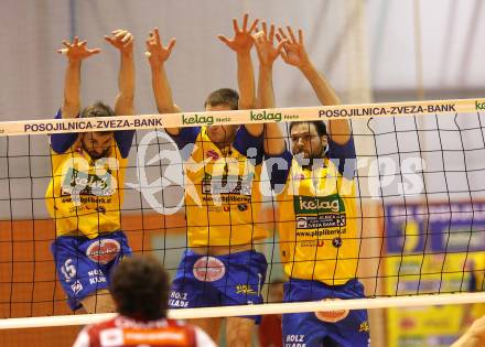 Volleyball. AVL-Halbfinale. SK Posojilnica Aich/Dob gegen hotVolleys. SMUC Tomislav, HRUSKA Michal, SLATINSEK David   (Aich/Dob). Prevalje, 1.4.2010
Foto: Kuess 

---
pressefotos, pressefotografie, kuess, qs, qspictures, sport, bild, bilder, bilddatenbank