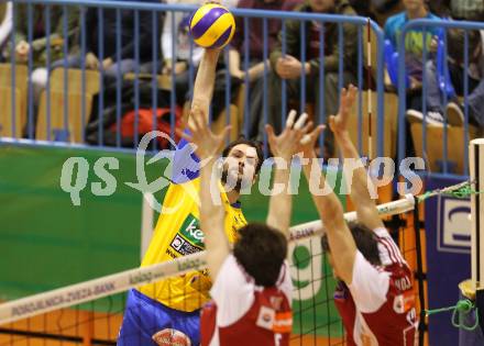 Volleyball. AVL-Halbfinale. SK Posojilnica Aich/Dob gegen hotVolleys. SLATINSEK David  (Aich/Dob). Prevalje, 1.4.2010
Foto: Kuess 

---
pressefotos, pressefotografie, kuess, qs, qspictures, sport, bild, bilder, bilddatenbank