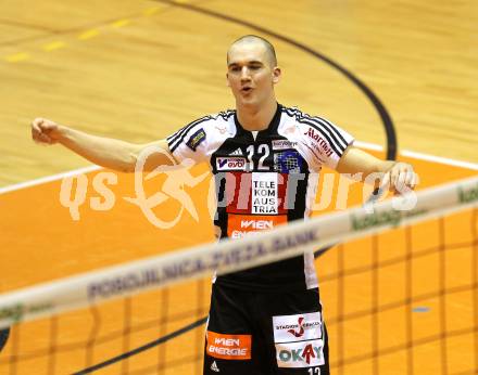 Volleyball. AVL-Halbfinale. SK Posojilnica Aich/Dob gegen hotVolleys. KROISS Philipp (hotVolleys). Prevalje, 1.4.2010
Foto: Kuess 

---
pressefotos, pressefotografie, kuess, qs, qspictures, sport, bild, bilder, bilddatenbank