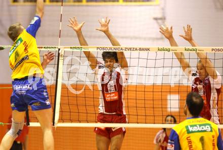 Volleyball. AVL-Halbfinale. SK Posojilnica Aich/Dob gegen hotVolleys. SANKO Aleksey  (Aich/Dob), GUILHERME, NEMEC	Richard (hotVolleys). Prevalje, 1.4.2010
Foto: Kuess 

---
pressefotos, pressefotografie, kuess, qs, qspictures, sport, bild, bilder, bilddatenbank