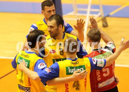 Volleyball. AVL-Halbfinale. SK Posojilnica Aich/Dob gegen hotVolleys. Jubel (Aich/Dob). Prevalje, 1.4.2010
Foto: Kuess 

---
pressefotos, pressefotografie, kuess, qs, qspictures, sport, bild, bilder, bilddatenbank