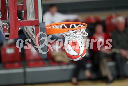 Basketball Bundesliga. Woerthersee Piraten gegen UBC St. Poelten.  Feature. Basketball, Korb. Klagenfurt, 3.4.2010.
Foto:  Kuess

---
pressefotos, pressefotografie, kuess, qs, qspictures, sport, bild, bilder, bilddatenbank