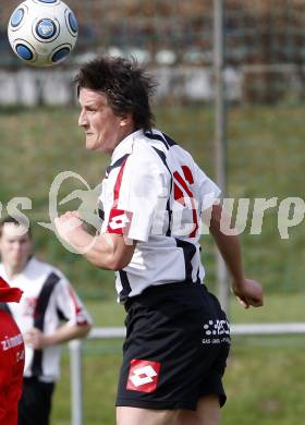 Fussball. Unterliga West. ESV Admira Villach gegen ATUS Noetsch. Pinter Manuel (Admira). Villach, 3.4.2010.
Foto: Kuess
---
pressefotos, pressefotografie, kuess, qs, qspictures, sport, bild, bilder, bilddatenbank