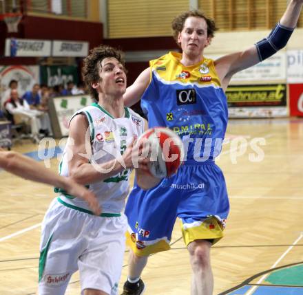 Basketball Bundesliga. Woerthersee Piraten gegen UBC St. Poelten.  Sebastian Schaal, (Piraten),   Thomas Schreiner (UBC St. Poelten). Klagenfurt, 3.4.2010.
Foto:  Kuess

---
pressefotos, pressefotografie, kuess, qs, qspictures, sport, bild, bilder, bilddatenbank