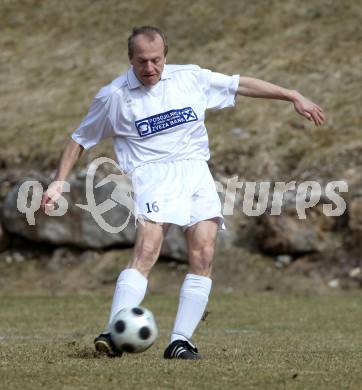 Fussball 1. Klasse D. DSG Sele/Zell gegen SC Globasnitz. Markus Franz Berchtold (Globasnitz). Zell Pfarre, am 28.3.2010.
Foto: Kuess
---
pressefotos, pressefotografie, kuess, qs, qspictures, sport, bild, bilder, bilddatenbank