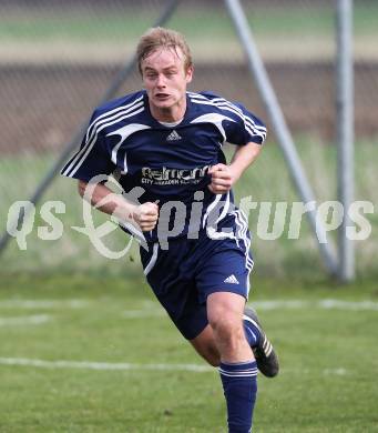 Fussball Unterliga Ost. ASKOE Woelfnitz gegen ASKOE Koettmannsdorf. Michael Pirker (Woelfnitz). Woelfnitz, am 3.4.2010.
Foto: Kuess
---
pressefotos, pressefotografie, kuess, qs, qspictures, sport, bild, bilder, bilddatenbank