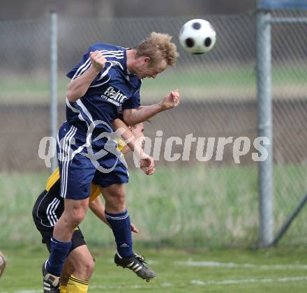 Fussball Unterliga Ost. ASKOE Woelfnitz gegen ASKOE Koettmannsdorf. Michael Pirker (Woelfnitz). Woelfnitz, am 3.4.2010.
Foto: Kuess
---
pressefotos, pressefotografie, kuess, qs, qspictures, sport, bild, bilder, bilddatenbank