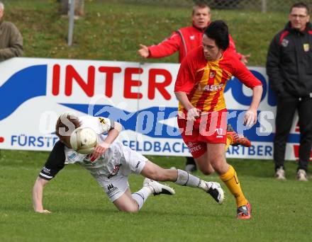 Fussball. Kaerntner Liga. ATSV Wolfsberg gegen SK St. Andrae/Lavanttal 1b.  Patrick Stelzl (Wolfsberg), Matthias Berchtold (St. Andrae). Wolfsberg, 5.4.2010.
Foto: Kuess
---
pressefotos, pressefotografie, kuess, qs, qspictures, sport, bild, bilder, bilddatenbank