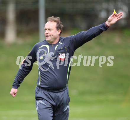 Fussball. Kaerntner Liga. ATSV Wolfsberg gegen SK St. Andrae/Lavanttal 1b.  Schiedsrichter Alexander Stossier. Wolfsberg, 5.4.2010.
Foto: Kuess
---
pressefotos, pressefotografie, kuess, qs, qspictures, sport, bild, bilder, bilddatenbank