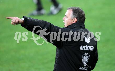 Fussball. OEFB Stiegl Cup. SK Austria Kelag Kaernten  gegen Rapid Wien. Trainer Joze Prelogar (Austria Kaernten). Klagenfurt, 31.3.2010. 
Foto: Kuess

---
pressefotos, pressefotografie, kuess, qs, qspictures, sport, bild, bilder, bilddatenbank