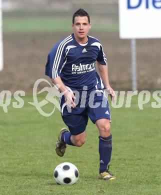 Fussball Unterliga Ost. ASKOE Woelfnitz gegen ASKOE Koettmannsdorf. Rene Primig (Woelfnitz). Woelfnitz, am 3.4.2010.
Foto: Kuess
---
pressefotos, pressefotografie, kuess, qs, qspictures, sport, bild, bilder, bilddatenbank