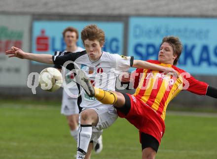 Fussball. Kaerntner Liga. ATSV Wolfsberg gegen SK St. Andrae/Lavanttal 1b.  Rader Wolfgang (Wolfsberg), Gruenwald Philipp (St. Andrae). Wolfsberg, 5.4.2010.
Foto: Kuess
---
pressefotos, pressefotografie, kuess, qs, qspictures, sport, bild, bilder, bilddatenbank