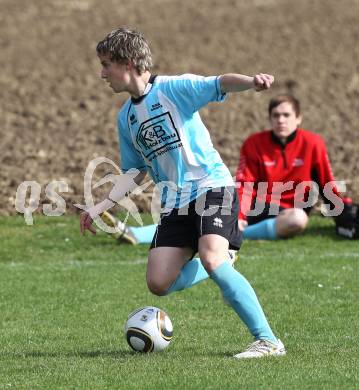 Fussball 1. Klasse C. SC Ulrichsberg gegen SGA Sirnitz. Marco Huber (Sirnitz). St. Peter am Bichl, am 3.4.2010.
Foto: Kuess
---
pressefotos, pressefotografie, kuess, qs, qspictures, sport, bild, bilder, bilddatenbank