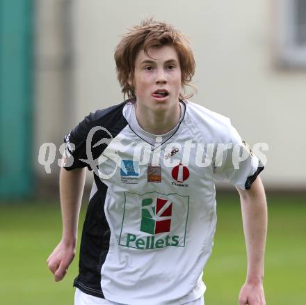 Fussball. Kaerntner Liga. ATSV Wolfsberg gegen SK St. Andrae/Lavanttal 1b.  Philipp Gruenwald (St. Andrae). Wolfsberg, 5.4.2010.
Foto: Kuess
---
pressefotos, pressefotografie, kuess, qs, qspictures, sport, bild, bilder, bilddatenbank