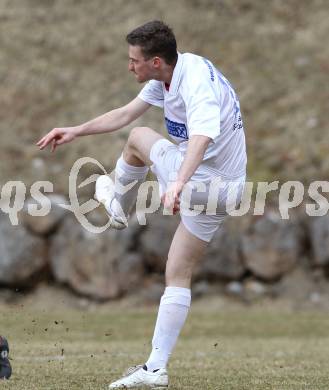 Fussball 1. Klasse D. DSG Sele/Zell gegen SC Globasnitz. Gerald Woelbl (Globasnitz). Zell Pfarre, am 28.3.2010.
Foto: Kuess
---
pressefotos, pressefotografie, kuess, qs, qspictures, sport, bild, bilder, bilddatenbank