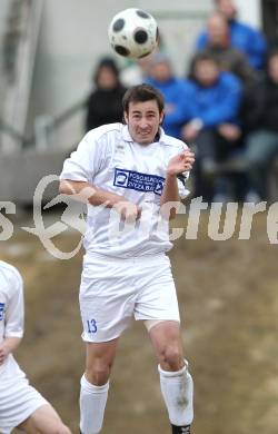 Fussball 1. Klasse D. DSG Sele/Zell gegen SC Globasnitz. Michael Lince (Globasnitz). Zell Pfarre, am 28.3.2010.
Foto: Kuess
---
pressefotos, pressefotografie, kuess, qs, qspictures, sport, bild, bilder, bilddatenbank