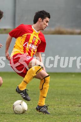 Fussball. Kaerntner Liga. ATSV Wolfsberg gegen SK St. Andrae/Lavanttal 1b.  Denis Curic (Wolfsberg). Wolfsberg, 5.4.2010.
Foto: Kuess
---
pressefotos, pressefotografie, kuess, qs, qspictures, sport, bild, bilder, bilddatenbank