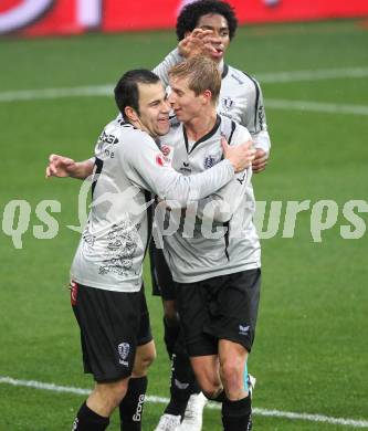 Fussball. OEFB Stiegl Cup. SK Austria Kelag Kaernten  gegen Rapid Wien. Jubel Leonhard Kaufmann, Thomas Hinum (Austria Kaernten). Klagenfurt, 31.3.2010. 
Foto: Kuess

---
pressefotos, pressefotografie, kuess, qs, qspictures, sport, bild, bilder, bilddatenbank