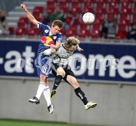 Fussball. Bundesliga. SK Austria Kelag Kaernten  gegen Red Bull Salzburg. Stefan Hierlaender, (Austria Kaernten), Franz Schiemer (Salzburg). Klagenfurt, 10.4.2010. 
Foto: Kuess

---
pressefotos, pressefotografie, kuess, qs, qspictures, sport, bild, bilder, bilddatenbank