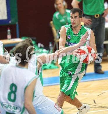 Basketball. 2. Bundesliga. Final Four. KOS KLagenfurt gegen Dornbirn. Matic Ribic (KOS). Klagenfurt, am 11.4.2010.
Foto: Kuess
---
pressefotos, pressefotografie, kuess, qs, qspictures, sport, bild, bilder, bilddatenbank