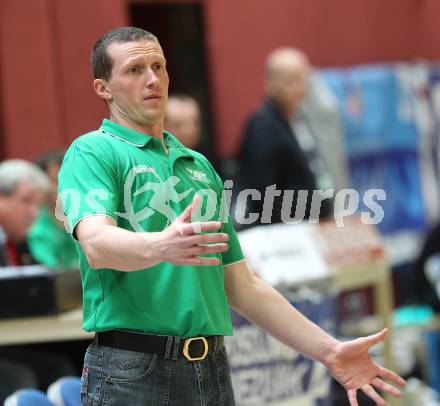 Basketball. 2. Bundesliga. Final Four. KOS KLagenfurt gegen Dornbirn. Ttrainer Matic Vidic (KOS). Klagenfurt, am 11.4.2010.
Foto: Kuess
---
pressefotos, pressefotografie, kuess, qs, qspictures, sport, bild, bilder, bilddatenbank