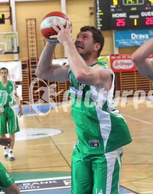 Basketball. 2. Bundesliga. Final Four. KOS KLagenfurt gegen Dornbirn. Juergen Mader (KOS). Klagenfurt, am 11.4.2010.
Foto: Kuess
---
pressefotos, pressefotografie, kuess, qs, qspictures, sport, bild, bilder, bilddatenbank