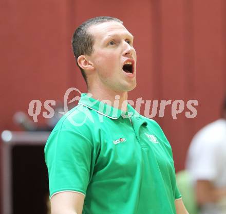 Basketball. 2. Bundesliga. Final Four. KOS KLagenfurt gegen Dornbirn. Ttrainer Matic Vidic (KOS). Klagenfurt, am 11.4.2010.
Foto: Kuess
---
pressefotos, pressefotografie, kuess, qs, qspictures, sport, bild, bilder, bilddatenbank