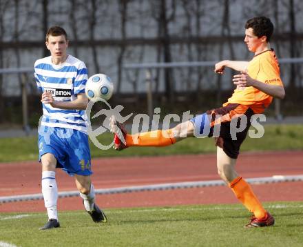 Fussball. Kaerntner Liga. VSV gegen SV Spittal/Drau.  Hrstic Nico (VSV), Kautz Christian (Spittal). Villach, 17.4.2010. 
Foto: Kuess

---
pressefotos, pressefotografie, kuess, qs, qspictures, sport, bild, bilder, bilddatenbank