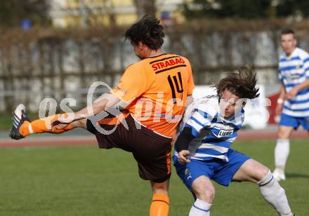 Fussball. Kaerntner Liga. VSV gegen SV Spittal/Drau. Banic Luka (VSV), Simic Zeljko (Spittal). Villach, 17.4.2010. 
Foto: Kuess

---
pressefotos, pressefotografie, kuess, qs, qspictures, sport, bild, bilder, bilddatenbank