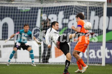 Fussball. Bundesliga. SK Austria Kelag Kaernten gegen FK Austria Wien.  Leonhard Kaufmann, (Austria Kaernten), Joachim Standfest, Heinz Lindner (Wien). Klagenfurt, 17.4.2010. 
Foto: Kuess

---
pressefotos, pressefotografie, kuess, qs, qspictures, sport, bild, bilder, bilddatenbank