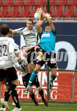 Fussball. Bundesliga. SK Austria Kelag Kaernten gegen FK Austria Wien.  Daniel Gramann, (Austria Kaernten), Heinz Lindner (Wien). Klagenfurt, 17.4.2010. 
Foto: Kuess

---
pressefotos, pressefotografie, kuess, qs, qspictures, sport, bild, bilder, bilddatenbank