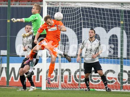 Fussball. Bundesliga. SK Austria Kelag Kaernten gegen FK Austria Wien.  Daniel Gramann, Georg Blatnik, Marco Salvatore, (Austria Kaernten), Manuel Ortlechner (Wien). Klagenfurt, 17.4.2010. 
Foto: Kuess

---
pressefotos, pressefotografie, kuess, qs, qspictures, sport, bild, bilder, bilddatenbank