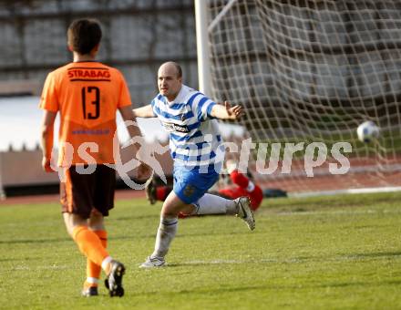 Fussball. Kaerntner Liga. VSV gegen SV Spittal/Drau. Torjubel Barrazutti Daniel (VSV). Villach am 17.4.2010
Foto: Kuess
---
pressefotos, pressefotografie, kuess, qs, qspictures, sport, bild, bilder, bilddatenbank