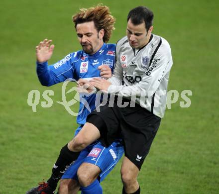 Fussball OEFB Stiegl Cup. SK Austria Kaernten gegen SC Magna Wr. Neustadt. Leonhard Kaufmann (Kaernten), Diego Viana (Wr. Neustadt). Klagenfurt, am 20.4.2010.
Foto: Kuess
---
pressefotos, pressefotografie, kuess, qs, qspictures, sport, bild, bilder, bilddatenbank