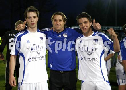 Fussball. KFV CUP. SK Treibach gegen WAC/St. Andrae Lavanttal. Torschuetzen Golznig Michael, Trainer Guido Frank, Korak Christian (Treibach), (WAC/St.Andrae). Treibach, 20.4.2010.
Foto: Kuess 

---
pressefotos, pressefotografie, kuess, qs, qspictures, sport, bild, bilder, bilddatenbank