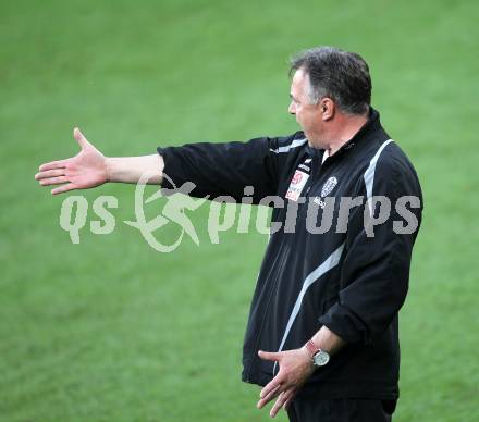 Fussball OEFB Stiegl Cup. SK Austria Kaernten gegen SC Magna Wr. Neustadt. Trainer Joze Prelogar (Kaernten). Klagenfurt, am 20.4.2010.
Foto: Kuess
---
pressefotos, pressefotografie, kuess, qs, qspictures, sport, bild, bilder, bilddatenbank