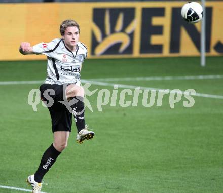 Fussball OEFB Stiegl Cup. SK Austria Kaernten gegen SC Magna Wr. Neustadt. Michael Sollbauer (Kaernten). Klagenfurt, am 20.4.2010.
Foto: Kuess
---
pressefotos, pressefotografie, kuess, qs, qspictures, sport, bild, bilder, bilddatenbank