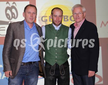 Schi Nordisch. Biathlon. Empfang Silbermedaillengewinner Daniel Mesotitsch. Robert Graber, Daniel Mesotitsch, Willibald Liberda (Praesident Kaerntner Landesschiverband). St. Jakob im Rosental, am 24.4.2010.
Foto: Kuess
---
pressefotos, pressefotografie, kuess, qs, qspictures, sport, bild, bilder, bilddatenbank