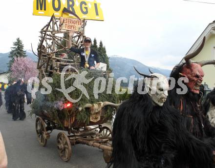 Schi Nordisch. Schispringen. Empfang Olympiasieger  Thomas Morgenstern. Thomas Morgenstern, Krampusse. Lieserhofen, am 24.4.2010.
Foto: Kuess
---
pressefotos, pressefotografie, kuess, qs, qspictures, sport, bild, bilder, bilddatenbank