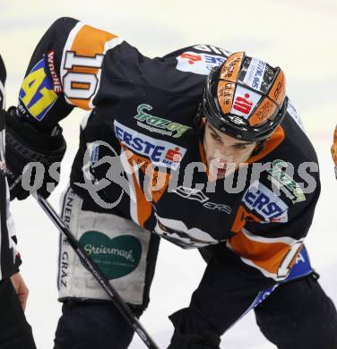 EBEL. Eishockey Bundesliga. EC Pasut VSV gegen Graz 99ers. Warren Norris  (Graz). Villach, am 15.1.2010.
Foto: Kuess 


---
pressefotos, pressefotografie, kuess, qs, qspictures, sport, bild, bilder, bilddatenbank