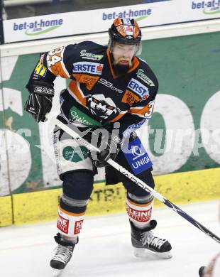 EBEL. Eishockey Bundesliga. EC Pasut VSV gegen Graz 99ers. Markus Peintner  (Graz). Villach, am 15.1.2010.
Foto: Kuess 


---
pressefotos, pressefotografie, kuess, qs, qspictures, sport, bild, bilder, bilddatenbank