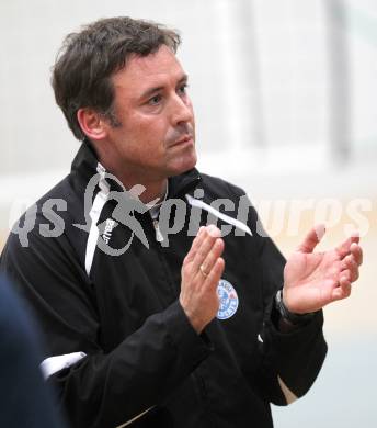 WVL. Volleyball Bundesliga. ATSC Wildcats gegen Hartberg. Trainer Helmut Voggenberger (Wildcats). Klagenfurt, 14.4.2010.
Foto: Kuess


---
pressefotos, pressefotografie, kuess, qs, qspictures, sport, bild, bilder, bilddatenbank