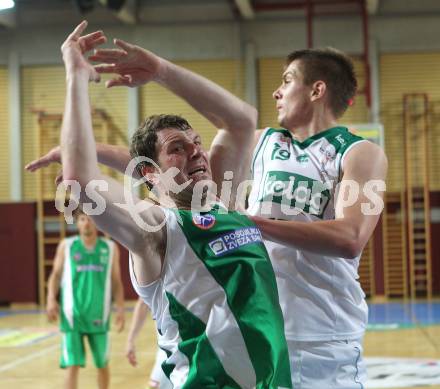 Basketball Kaerntner Liga. Woerthersee Piraten gegen KOS Klagenfurt.  Rasid Mahalbasic (Piraten), Juergen Mader (KOS). Klagenfurt, am 4.5.2010.
Foto: Kuess
---
pressefotos, pressefotografie, kuess, qs, qspictures, sport, bild, bilder, bilddatenbank