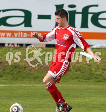 Fussball Unterliga Ost. SV Ludmannsdorf gegen ASKOE Koettmannsdorf. Muenzer David (Ludmannsdorf). Ludmannsdorf, am 18.4.2010.
Foto: Kuess
---
pressefotos, pressefotografie, kuess, qs, qspictures, sport, bild, bilder, bilddatenbank